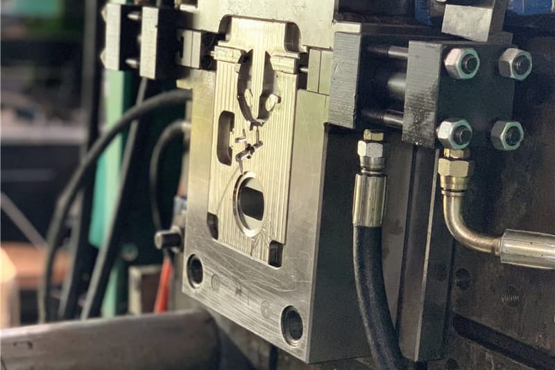 Injection-Molding (1)